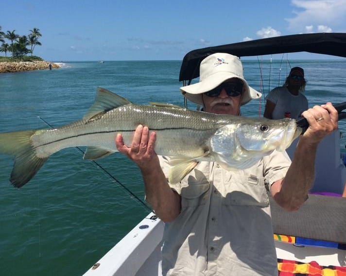 Big Snook Caught In Redfish Pass!