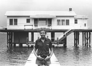 Robert Rauschenberg in front of the Fish House, Captiva, Florida, 1979. Photo- Terry Van Brunt.