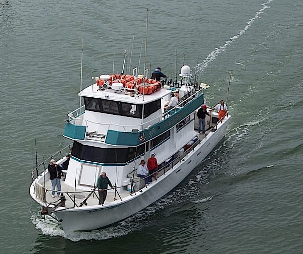 Sea Trek Charter Boat, Sea Trek Charters, Coast Guard Medevacs Man From Charter Boat 7 Miles West Of Sanibel.