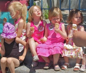 Captiva Rentals, 4-26-15, Earth Day Celebration @ Jensen's Marina Wednesday, April 30 @ 10 AM, Ice Cream In The Sun By David McSpadden Via Creative Commons.